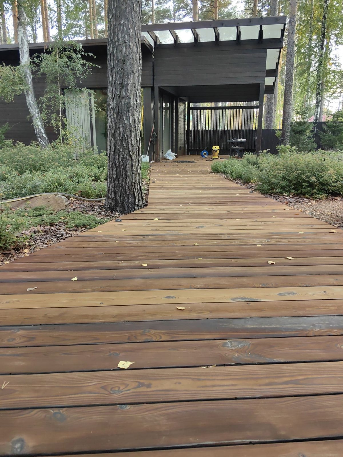 Беседка с настилом из термомодифицированной сосны QUCON WOOD